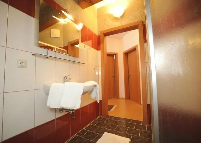 Appartementhaus Hochegg * Lachtal